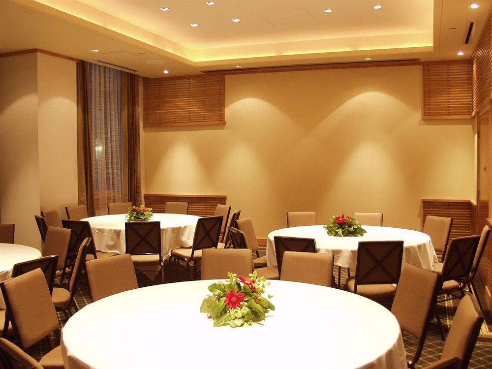Pan Pacific Whistler Village Centre Restaurant photo